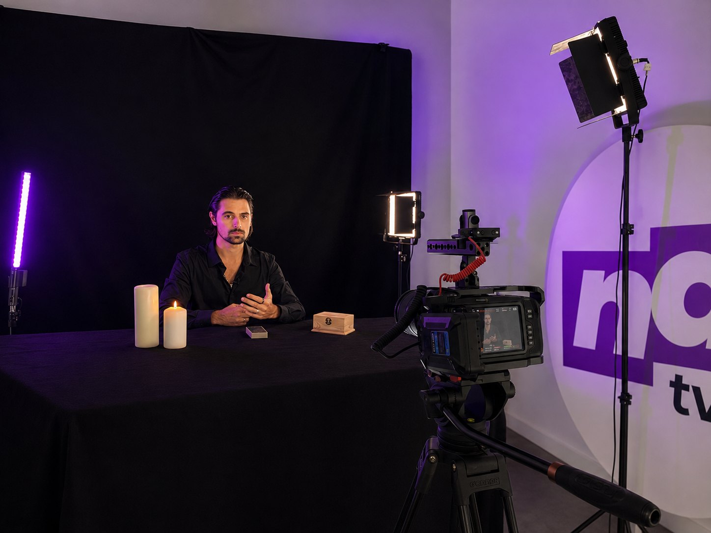 Tournage en studio avec éclairage professionnel